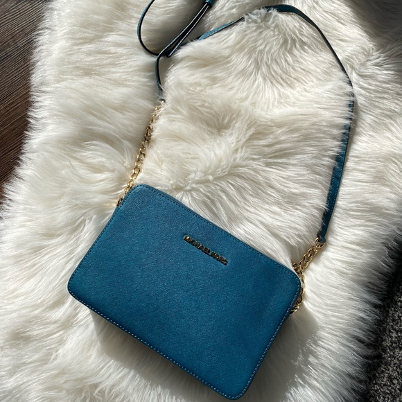 Michael Kors Large Jet Set Leather Crossbody - Picture 1 of 13
